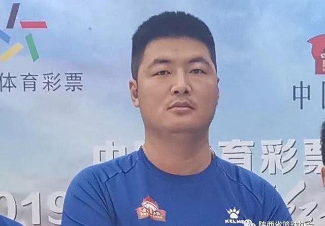 海南中学篮球赛_桂山中学篮球队_海桂中学篮球赛冠军名单