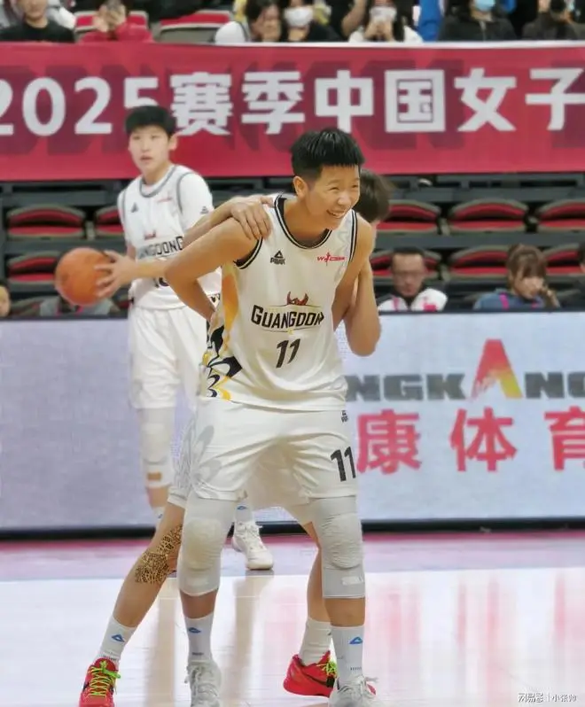 东莞女篮球冠军都有谁_东莞篮球联赛冠军_东莞篮球女运动员